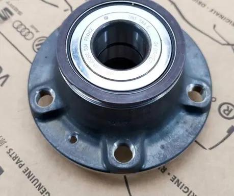 Volkswagen Tiguan Front wheel hub 5WA501611E