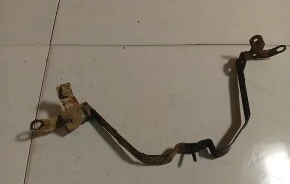Renault Espace - Grand espace IV Fuel tank mounting bracket 