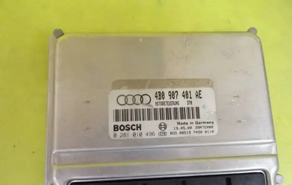 Audi A6 S6 C5 4B Engine control unit/module 0281010496 4B0907401