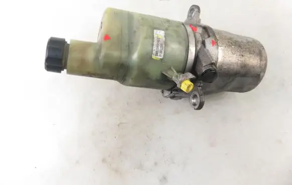 Volvo V50 Power steering pump 5N513K514CC
