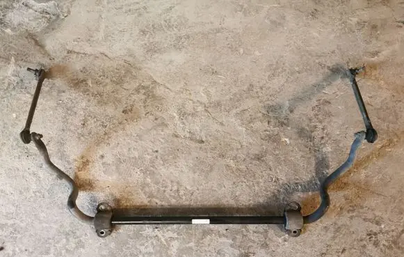 Mercedes-Benz E W212 Front anti-roll bar/sway bar A2123230365