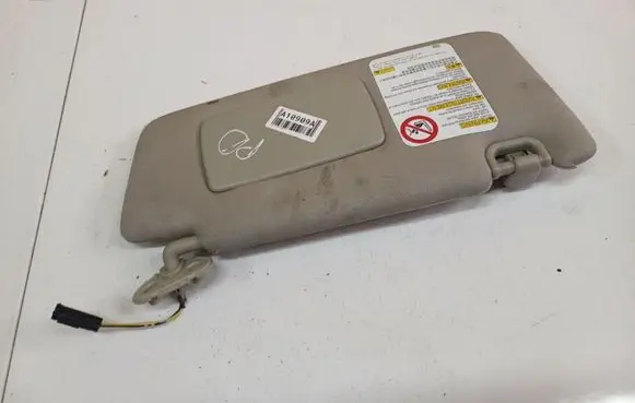Subaru Legacy Sun visor