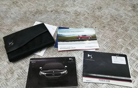 Citroen DS4 Owners service history hand book
