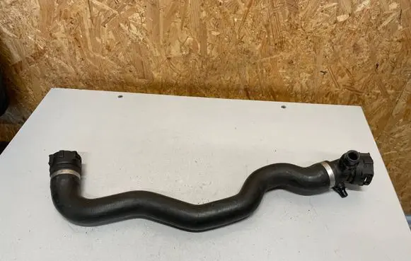 BMW 1 F20 F21 Engine coolant pipe/hose 7811127