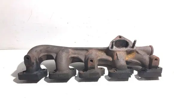 Volvo V70 Exhaust manifold 30731980