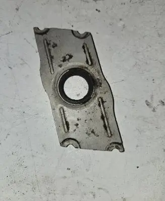 Audi A6 S6 C6 4F Fuel Injector clamp holder 059103113E