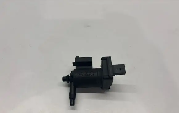 Mercedes-Benz C W203 Vacuum valve A2039000178