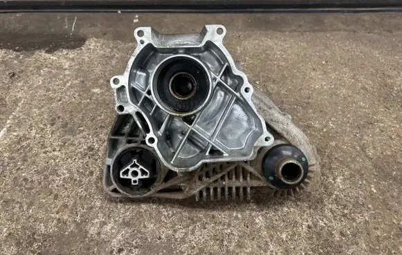 BMW X5 E70 Gearbox transfer box case 7643759