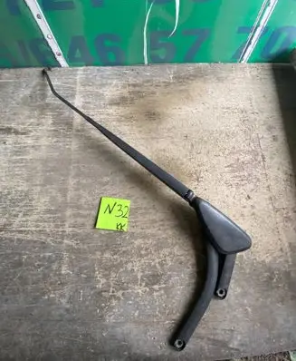 Renault Scenic II - Grand scenic II Front wiper blade arm 8200113231