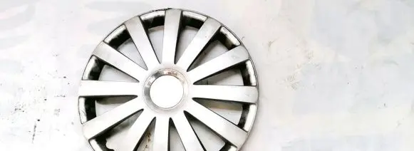 Honda Stream R15 wheel hub/cap/trim 