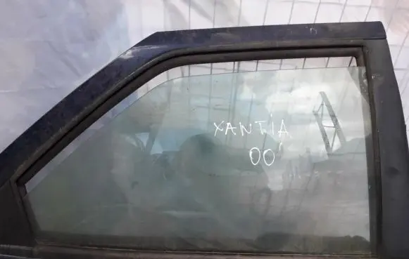 Citroen Xantia Rear door window glass