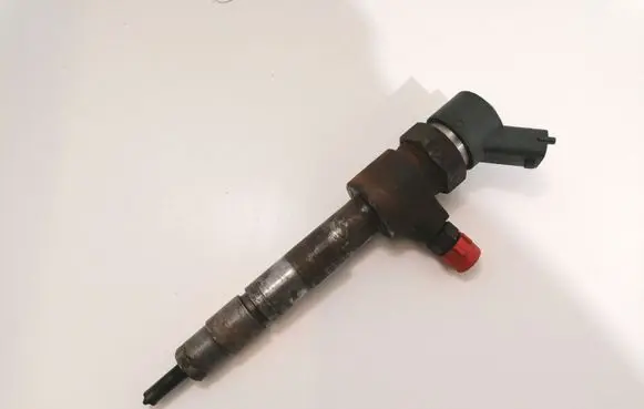Alfa Romeo 166 Fuel injector 0445110068