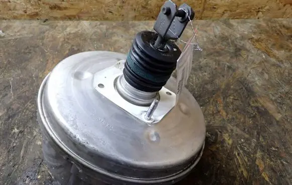 Mercedes-Benz GL X166 Brake booster A1664301230L