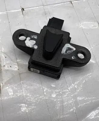 Mercedes-Benz GL X164 Airbag deployment crash/impact sensor A0038212751 5WK43901 00970211