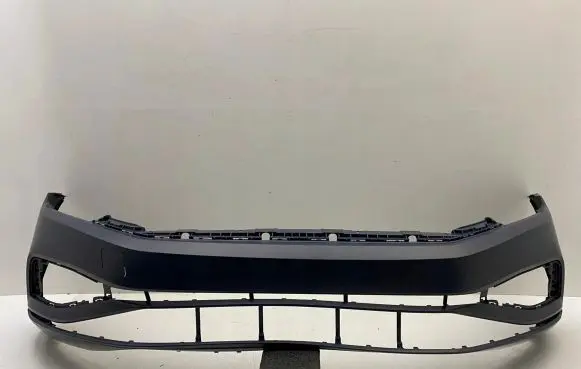 Volkswagen PASSAT B8 Front bumper 3G0807221E