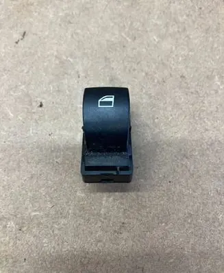 BMW 5 E60 E61 Electric window control switch 15939948 9113773