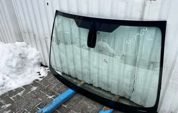 Ford Mondeo MK IV Front windscreen/windshield window 43R00340 DOT503AS1M21