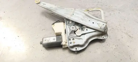 Toyota Avensis T250 Rear door window regulator with motor 6984005100