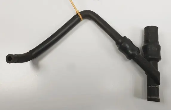 Mercedes-Benz E W124 Engine coolant pipe/hose 1248305415