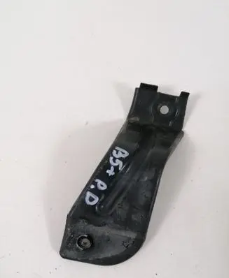 Fender mounting bracket