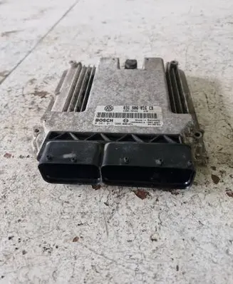 Volkswagen Golf V Engine control unit/module 03G906016CB 1039S06216 0281011900