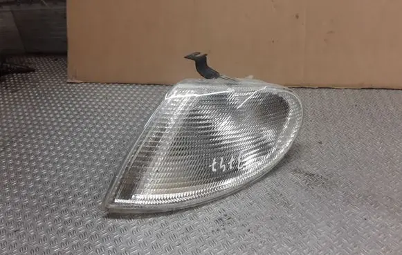 Volkswagen Sharan Front indicator light 