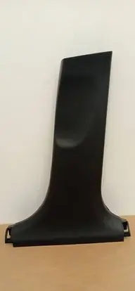 (B) pillar trim (bottom)