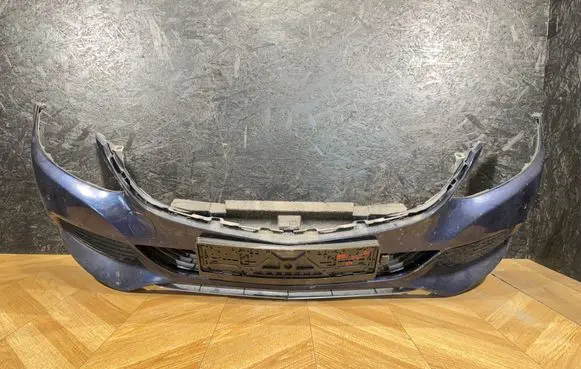 Mercedes-Benz C W205 Front bumper