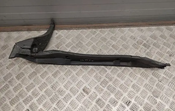 Audi A8 S8 D4 4H Fender end trim 4H0821111C
