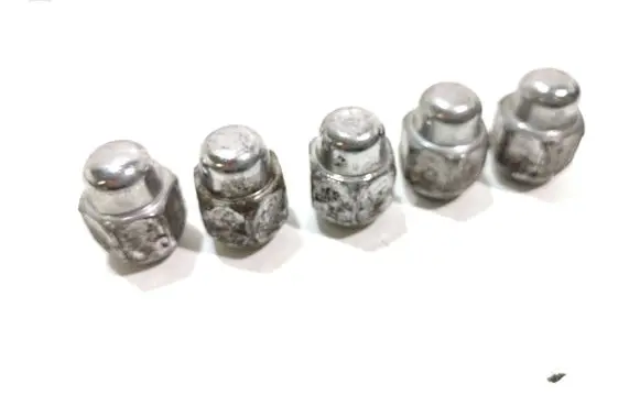 Hyundai Sonata Nuts/bolts 
