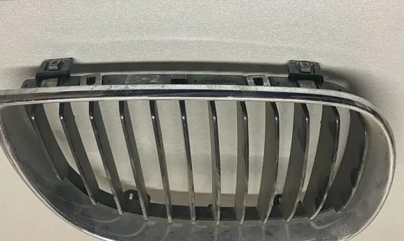 BMW 1 E81 E87 Front grill 511370771309