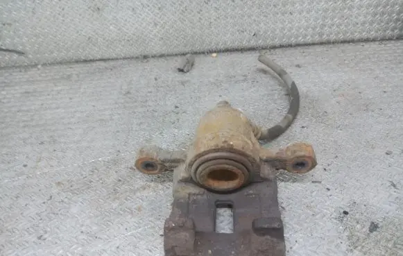 KIA Ceed Rear brake caliper
