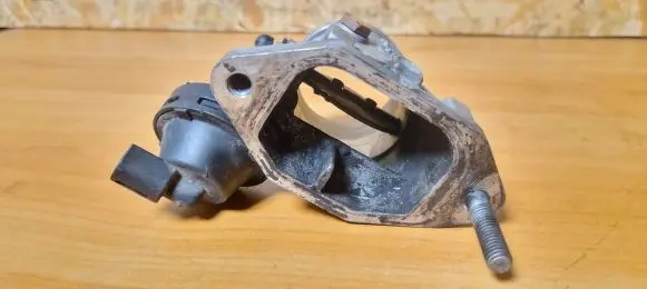 Audi A4 S4 B6 8E 8H Throttle valve 8e0145950c