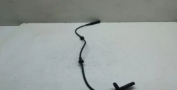 BMW X5 E70 ABS brake wheel speed sensor 6771776