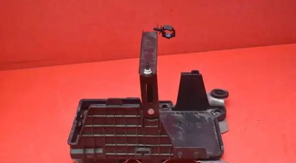 Battery box tray
