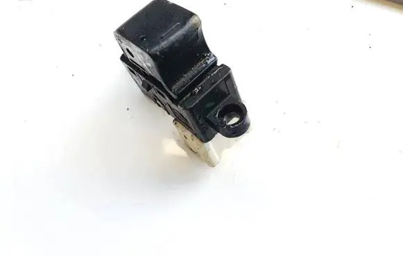 Nissan X-Trail T30 Electric window control switch