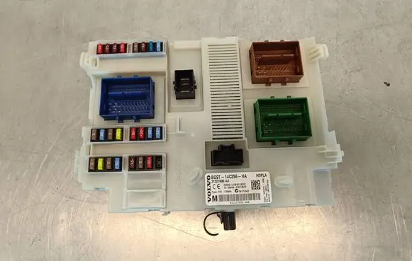 Volvo V60 Fuse module BG9T14C256HA 31327995AA 3659AF01125TP