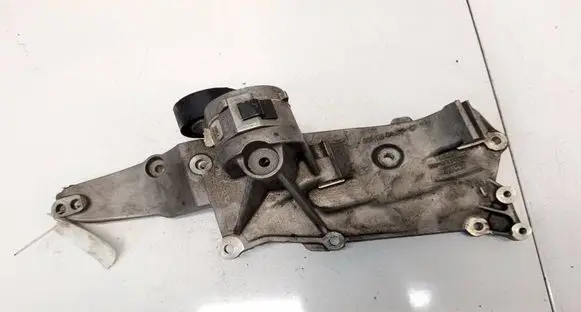 Ford Mondeo MK V Engine mounting bracket DS7Q8D611AH
