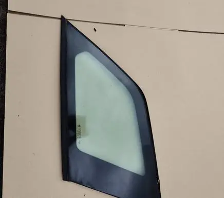 Peugeot 5008 II Rear side window 9814372880 185903