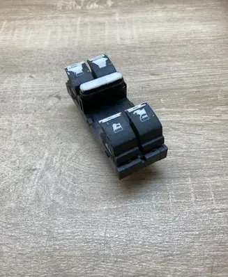 Volkswagen PASSAT B6 Electric window control switch 1K4959857