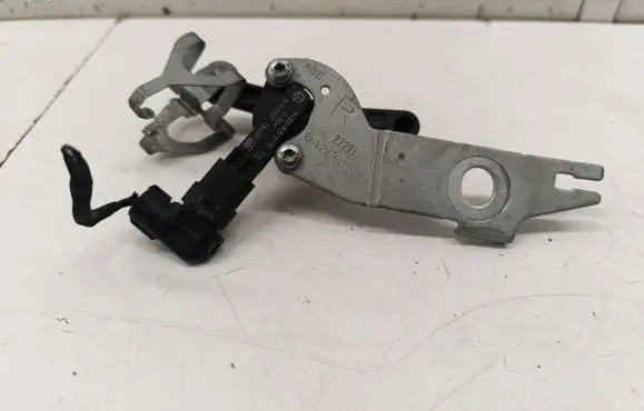 Mercedes-Benz EQE v295 Air suspension front height level sensor A0009053713 A2979061001