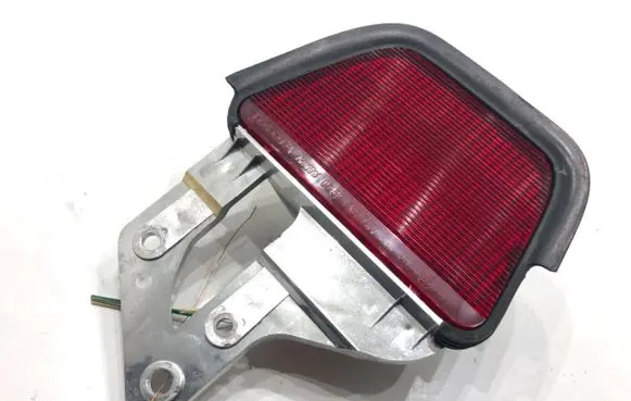 Toyota Avensis T250 Third/center stoplight