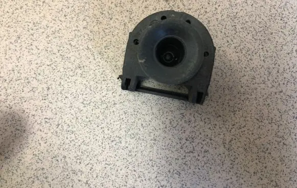 Citroen Jumpy Radiator mount bracket 9639048580