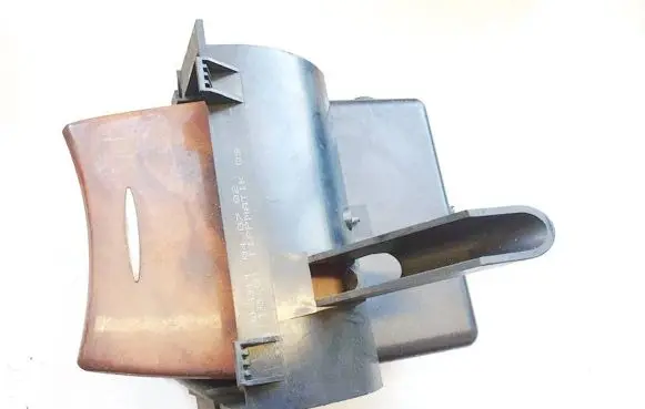 Mercedes-Benz E W211 Car ashtray a2116800350