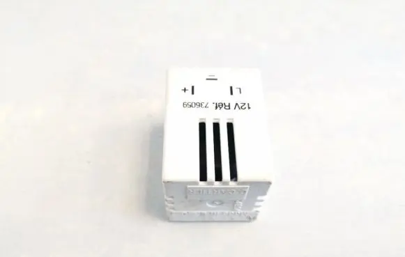 Peugeot 406 Other relay 736059