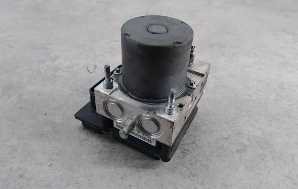 Peugeot 508 ABS Pump 9677031780