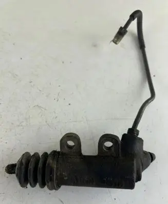 Toyota RAV 4 (XA20) Clutch slave cylinder 