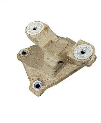 Honda CR-V Steering rack mounting bracket 