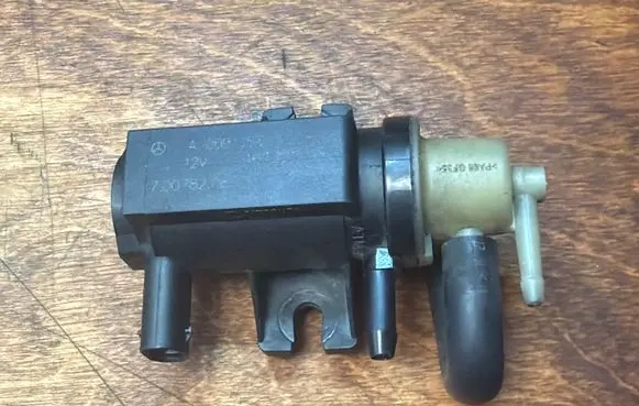 Mercedes-Benz Sprinter W906 Turbo solenoid valve 70078208 A0091533128