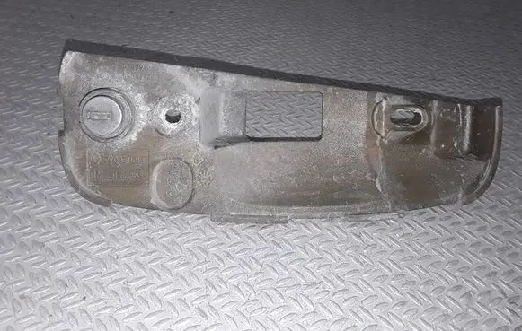 Opel Vivaro Front door coupe exterior handle/bracket 7700311816